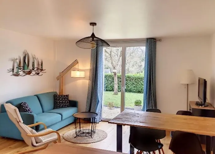 Jolie Maison Mesqueraise Avec Jardin Proche Mer